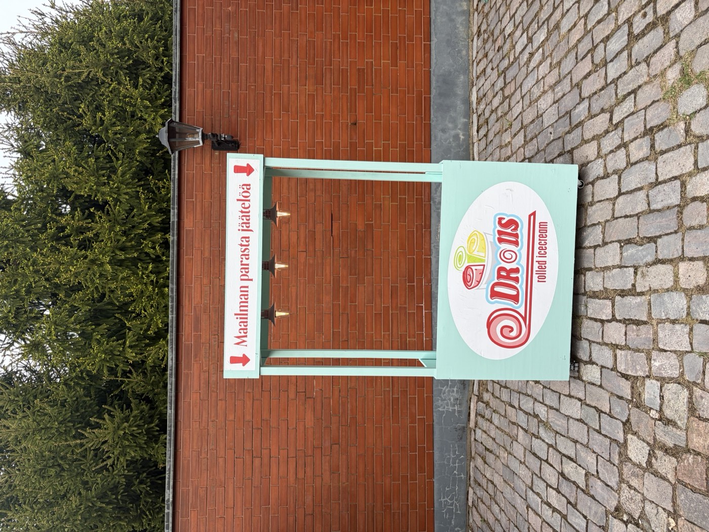 DROLLS catering stand